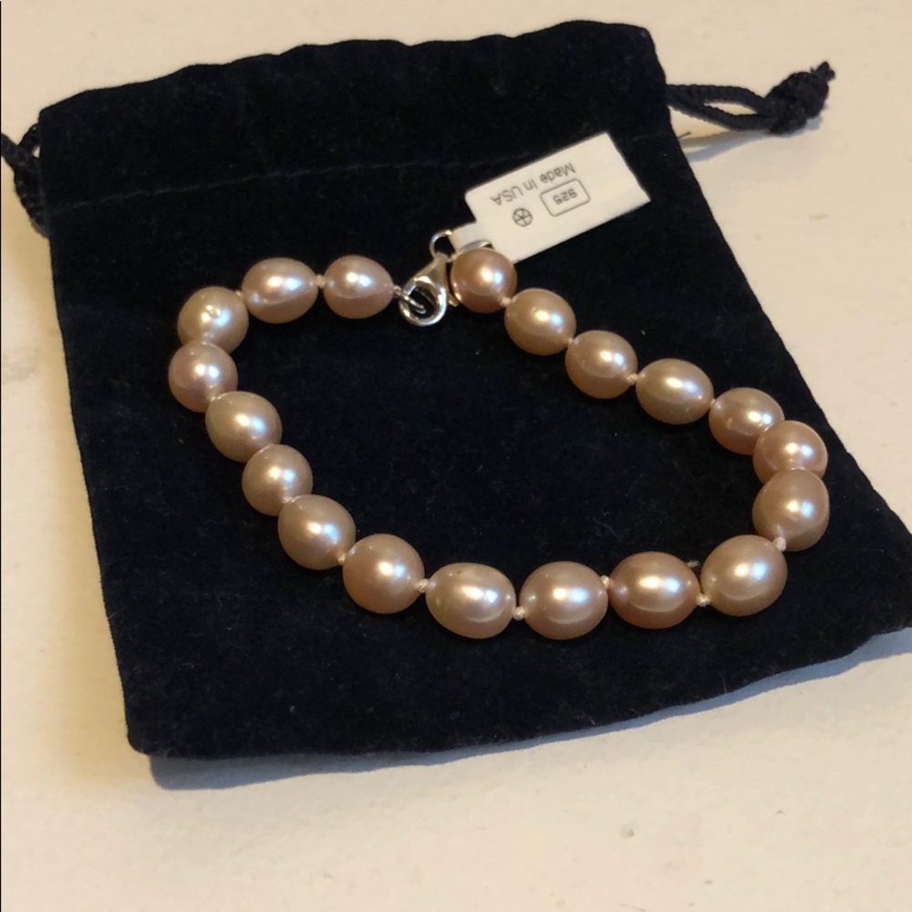 New with tags freshwater pink pearl bracelet